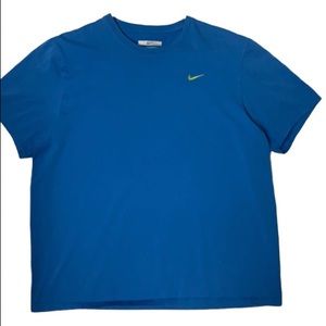 💙 Nike Fit Dry Sports Tee